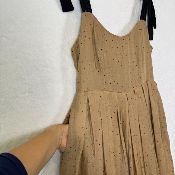 En Crème Polka Dot Shoulder Tie Pleated Wide Leg Jumpsuit: Light Brown / M - Picture 15 of 16